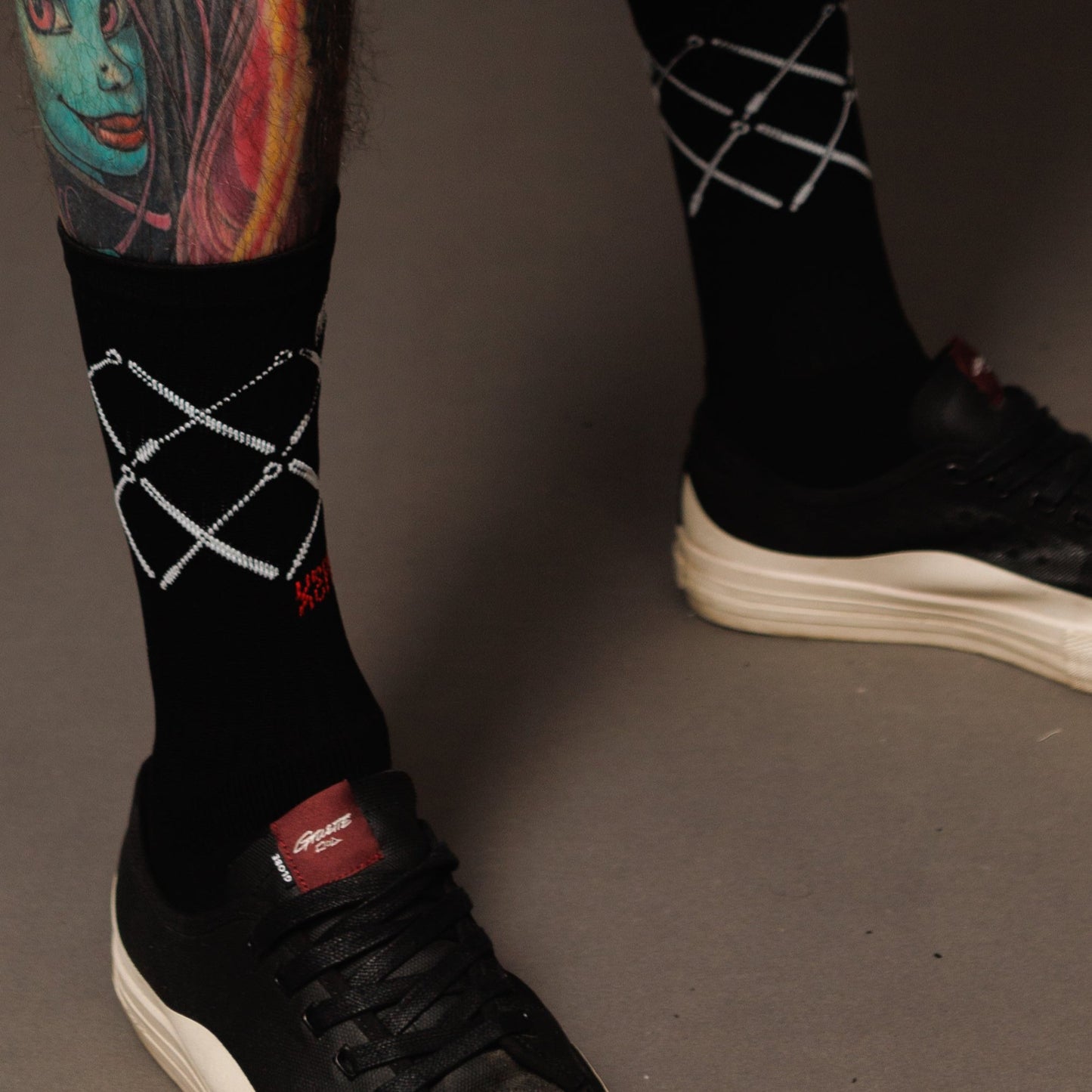 Crew socks ИГЛА "Needle Mesh"
